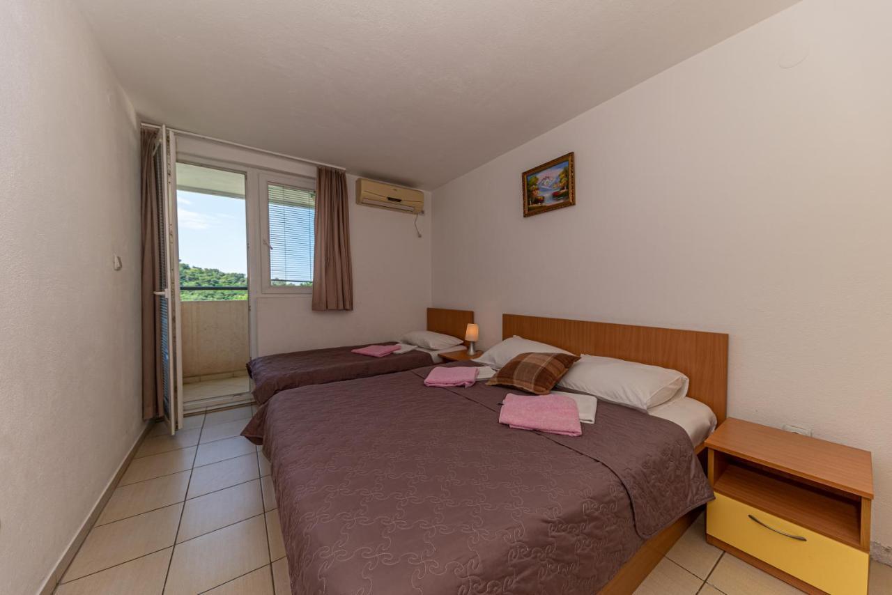Apartment Knezevic Petrovac Extérieur photo