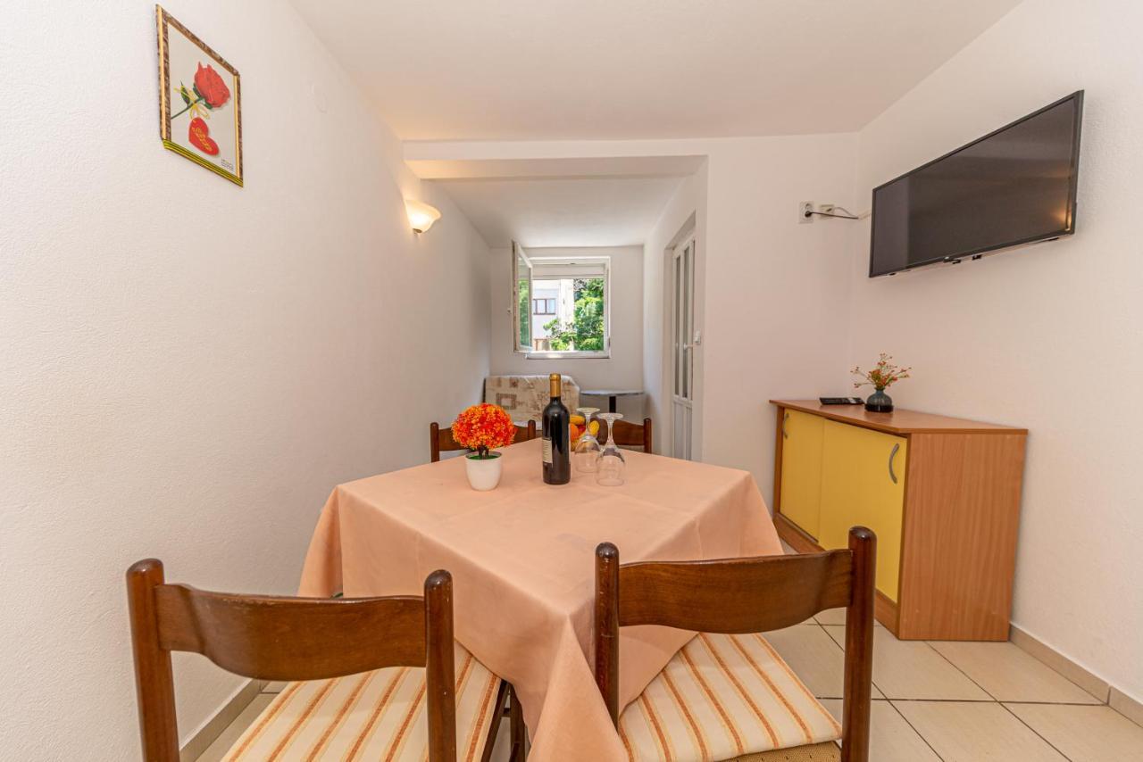 Apartment Knezevic Petrovac Extérieur photo