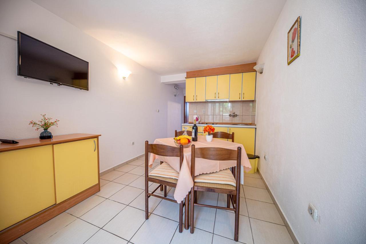 Apartment Knezevic Petrovac Extérieur photo