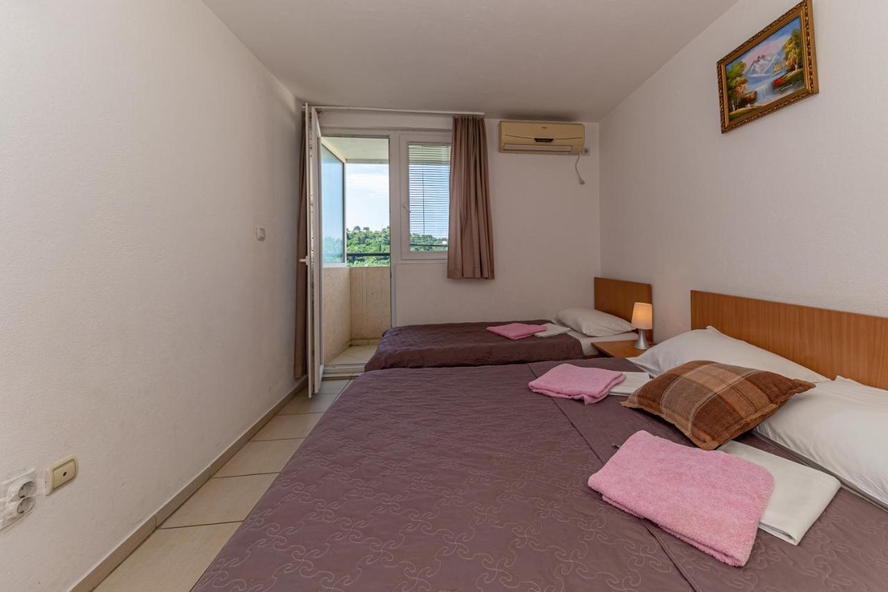 Apartment Knezevic Petrovac Extérieur photo