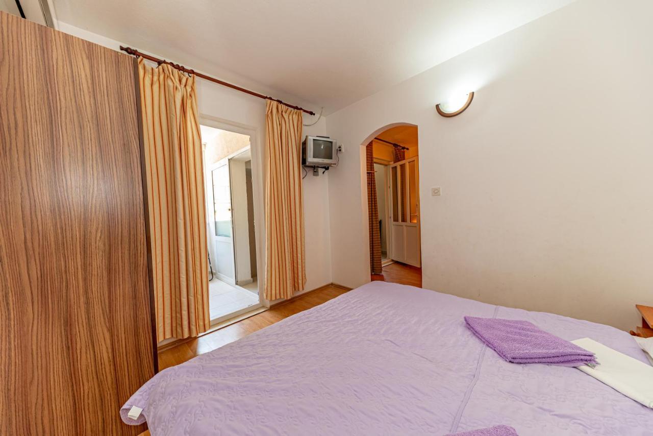 Apartment Knezevic Petrovac Extérieur photo
