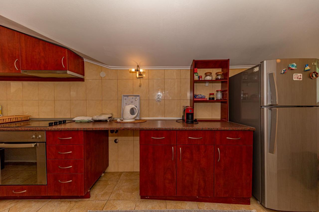 Apartment Knezevic Petrovac Extérieur photo