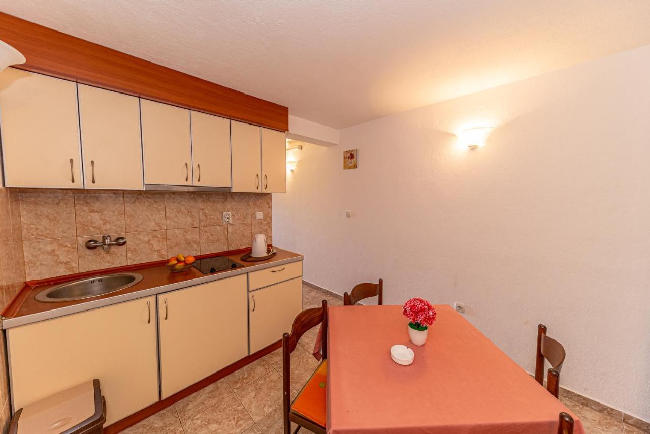 Apartment Knezevic Petrovac Extérieur photo