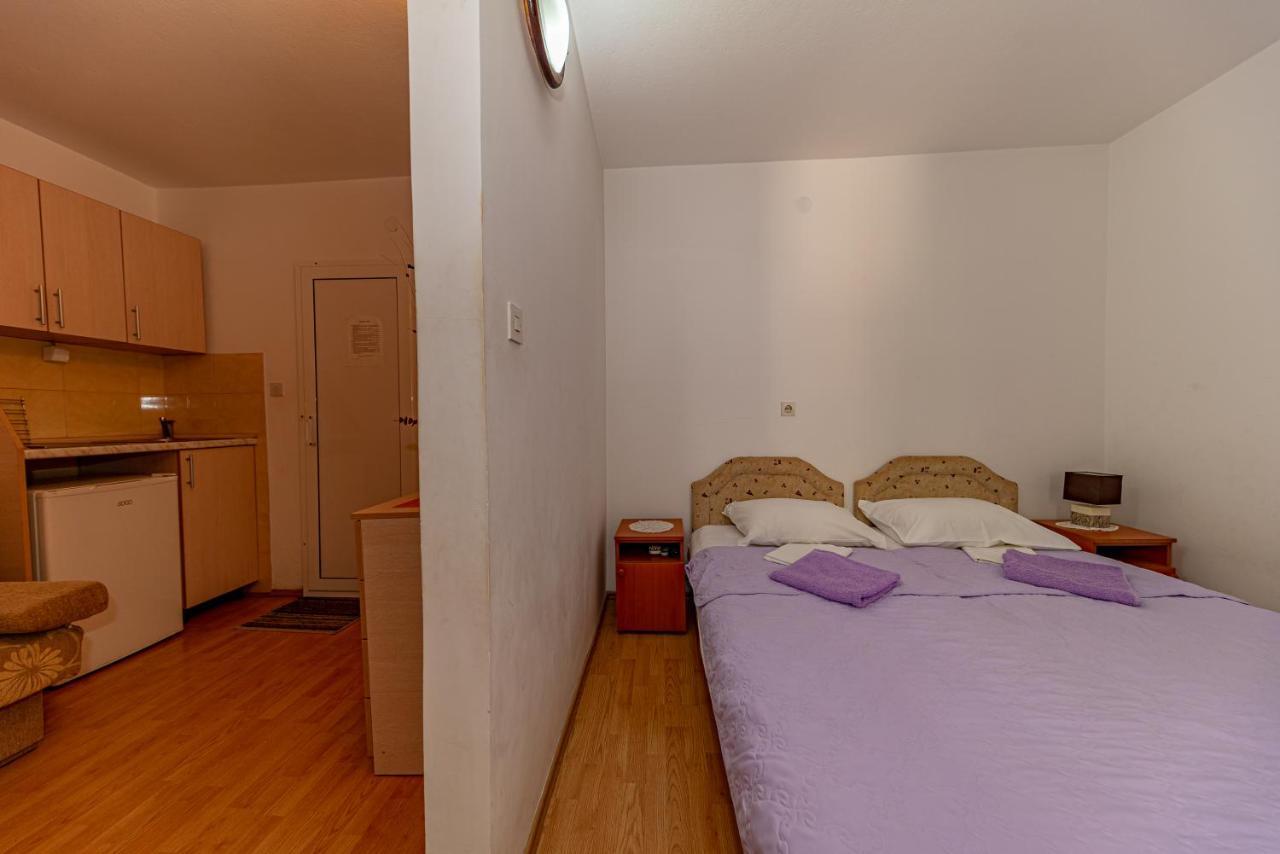 Apartment Knezevic Petrovac Extérieur photo