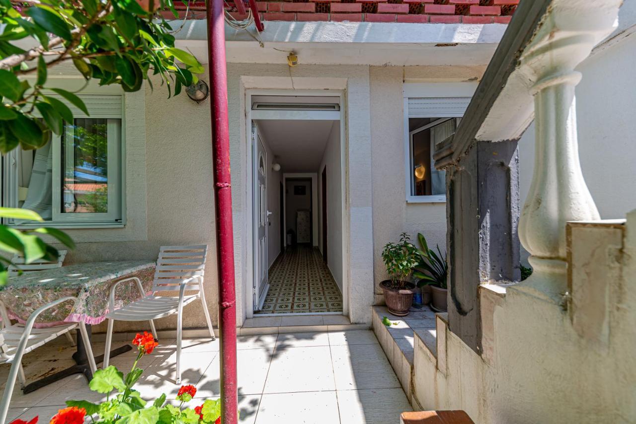 Apartment Knezevic Petrovac Extérieur photo