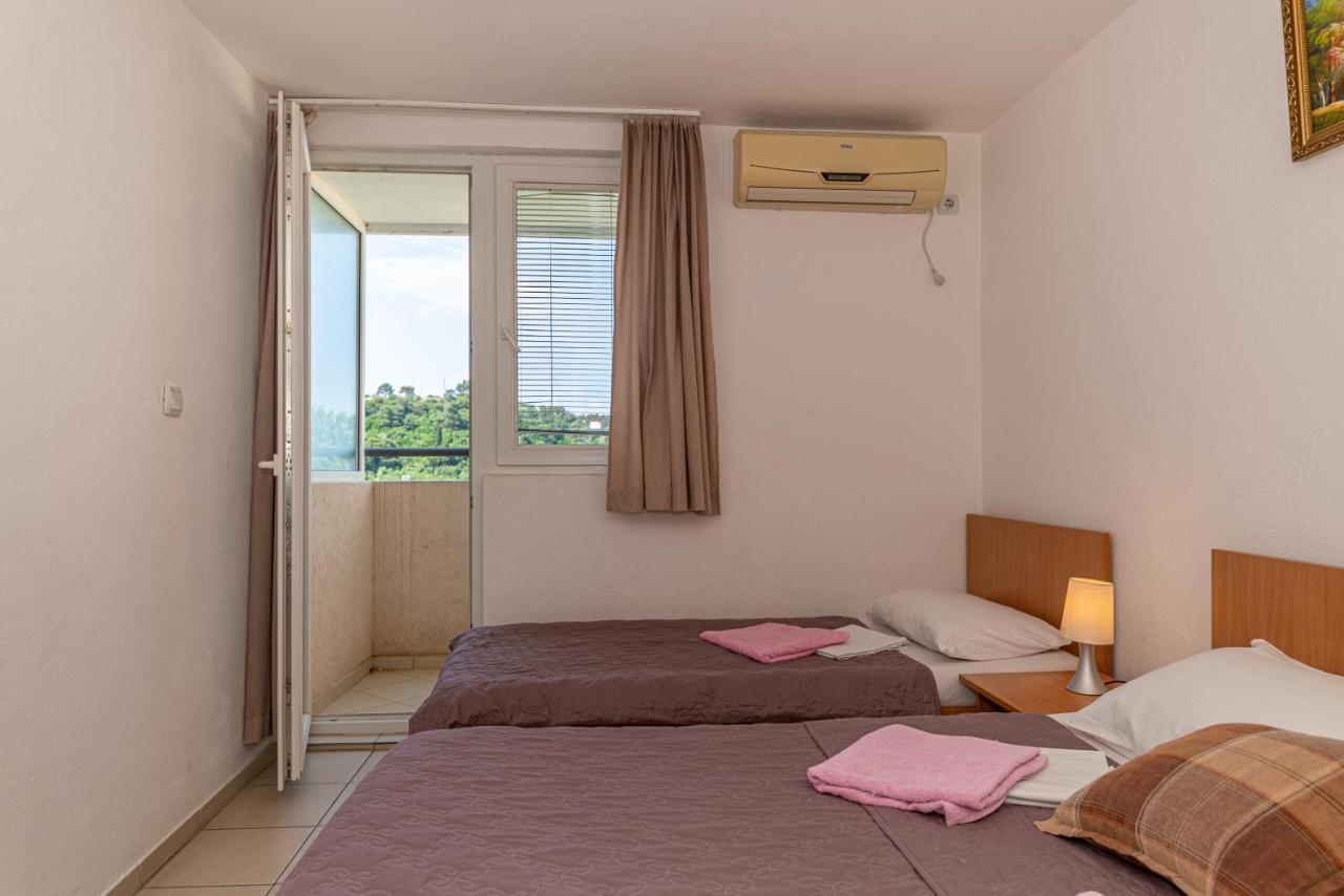 Apartment Knezevic Petrovac Extérieur photo